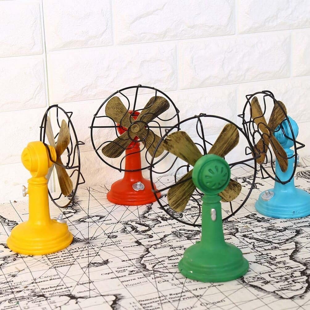 Green Plastic Oscillating Standing Fan B297259