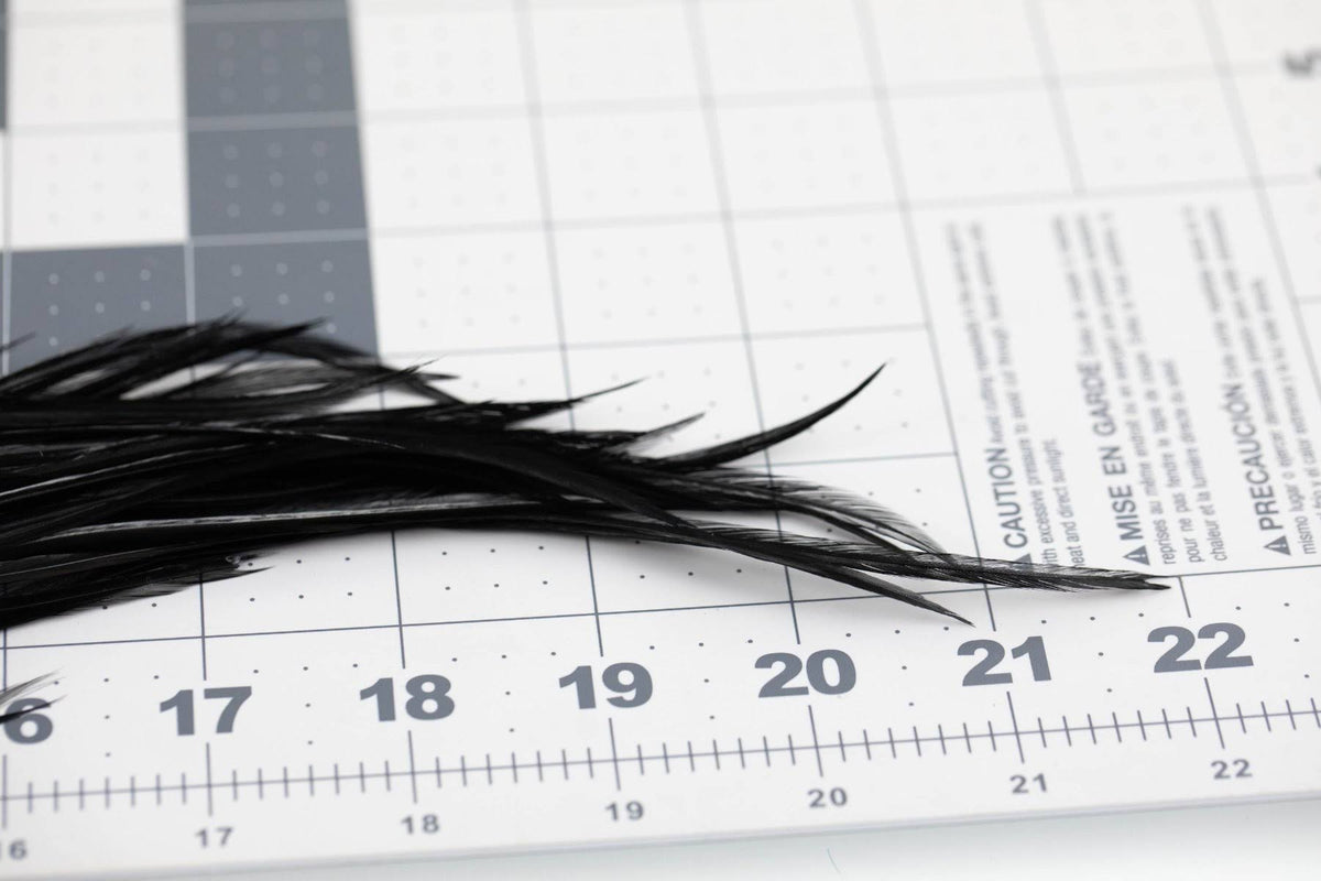 Hackle 1/2 Saddle - Dark Brown Dun L92084