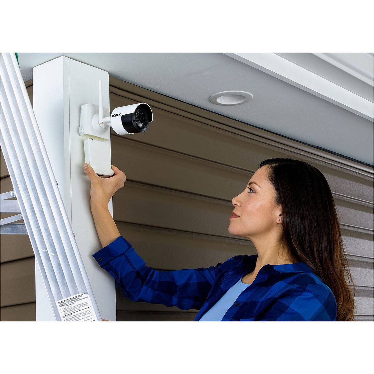 4 Camera 1080p Wire-Free Security System B514