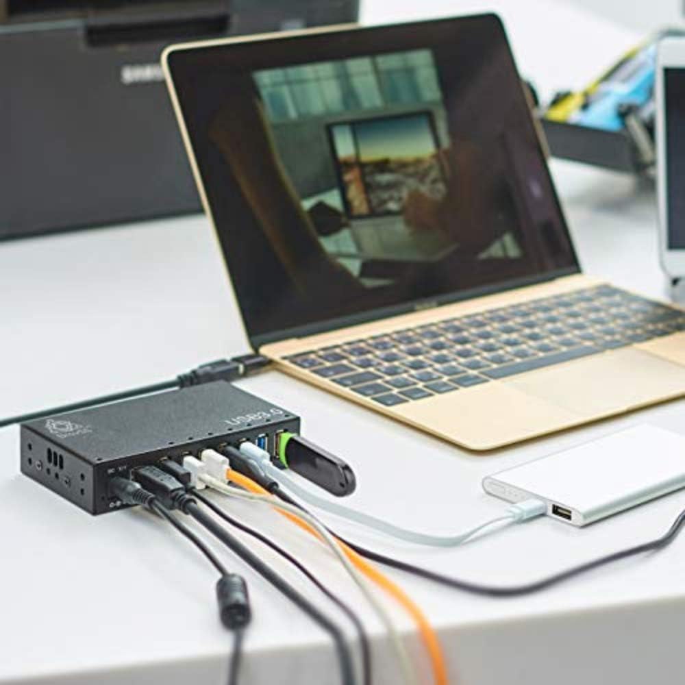 7 Port USB 3.0 Powered Hub with 12V 3A Power Adapter (Black) M722397