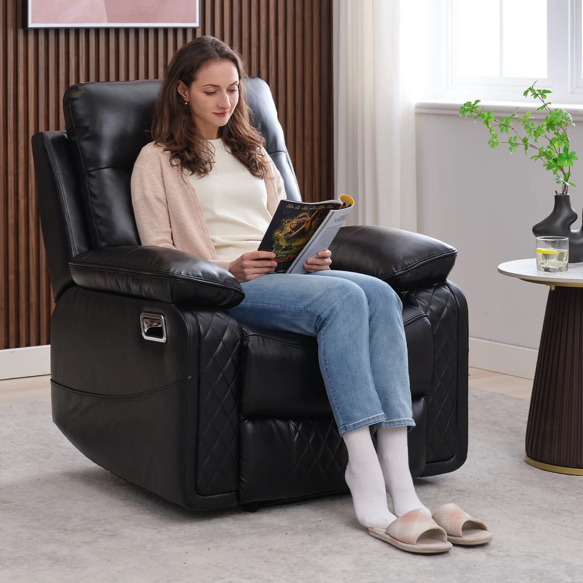 Black PU Leather Recliner Chair E5569
