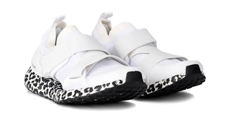 White Trainers I304987