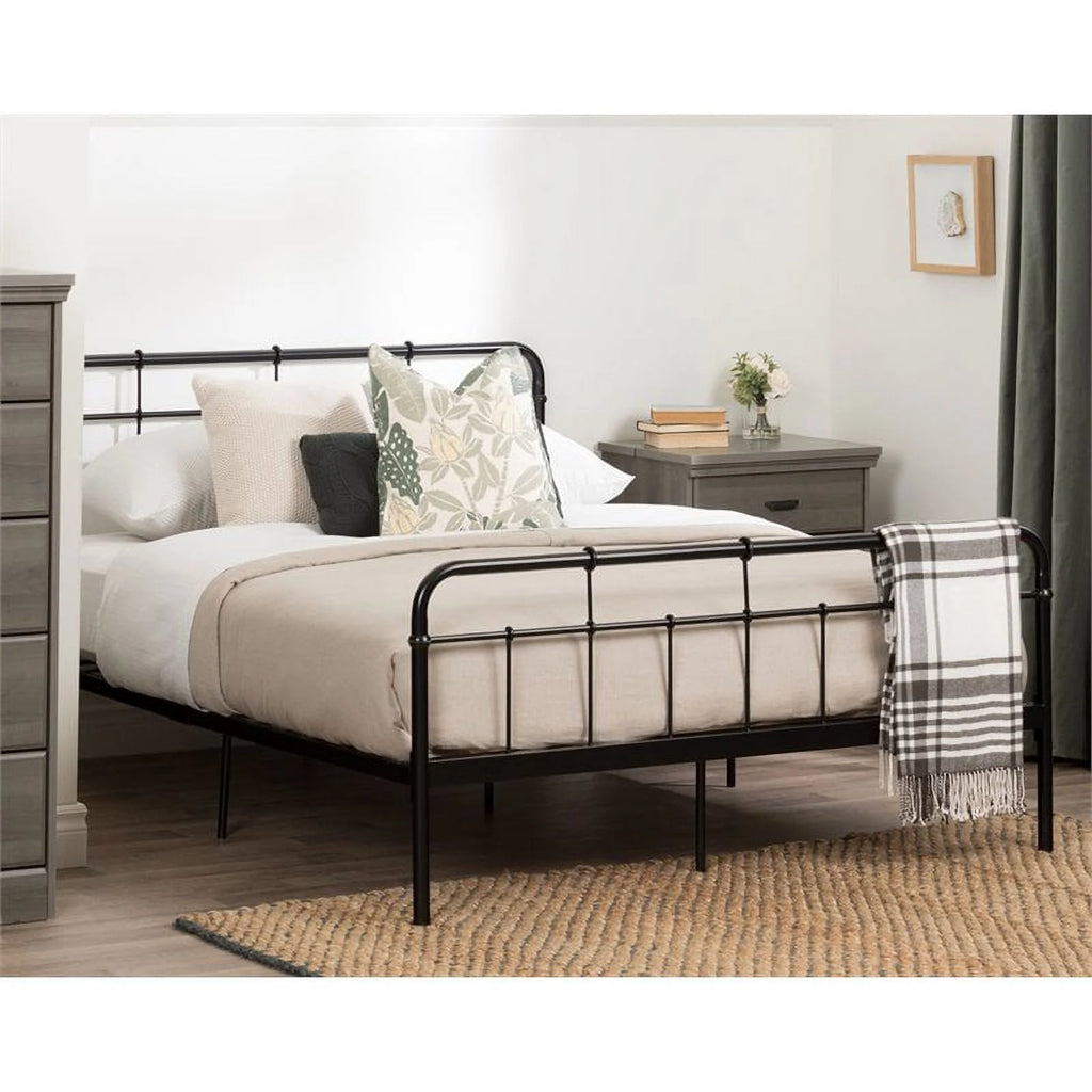 Queen Metal Spindle Bed E219978