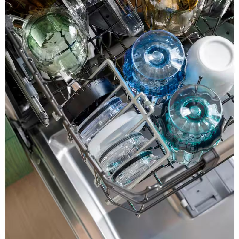 Built-In Dishwasher with Stainless Tub, 44 dBA L213