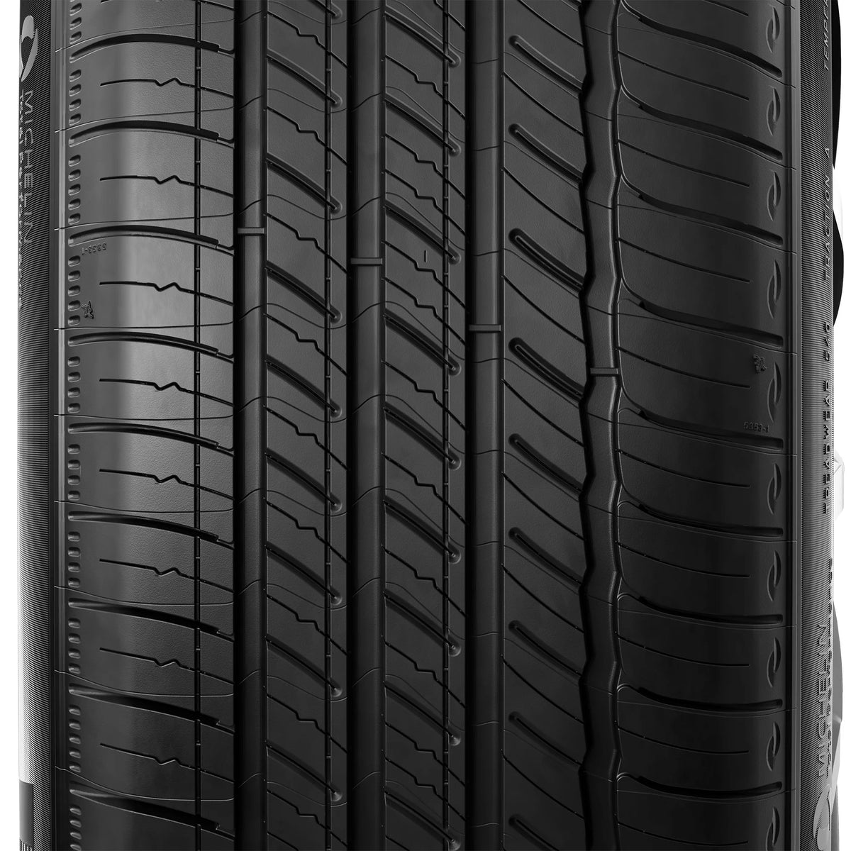 265/40R22 106W XL Touring Tire K798